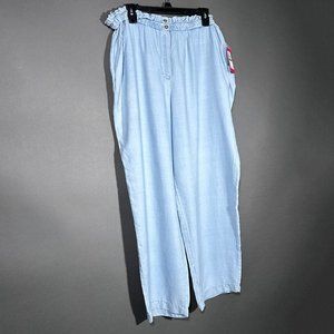 NWT Vince Camuto Paperbag Waist Two Buttons Color Arctic Surf Pants Size L‎